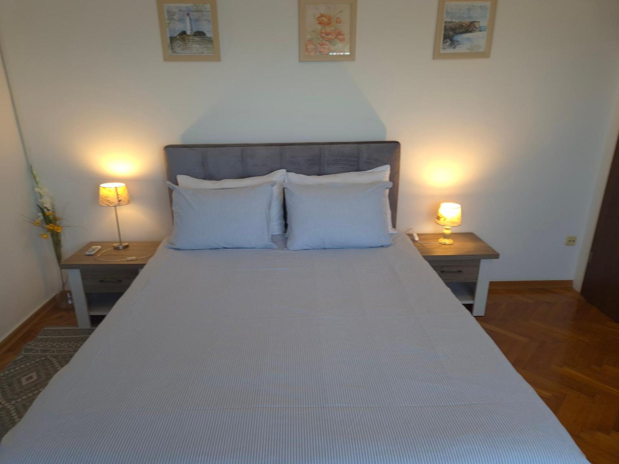 Holiday Home Marincello Solin Bagian luar foto