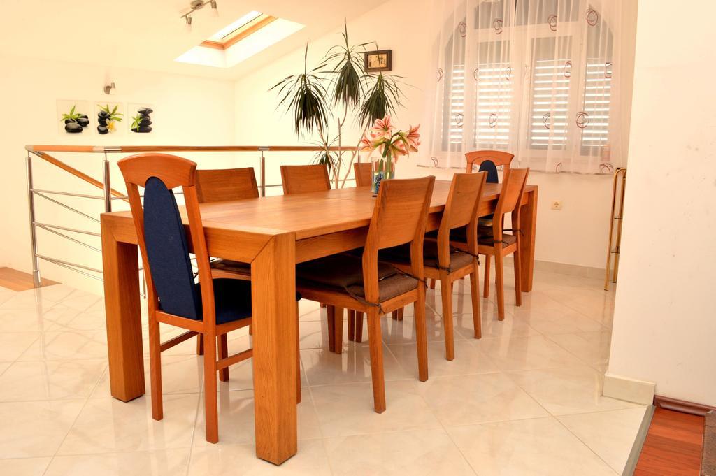 Holiday Home Marincello Solin Ruang foto