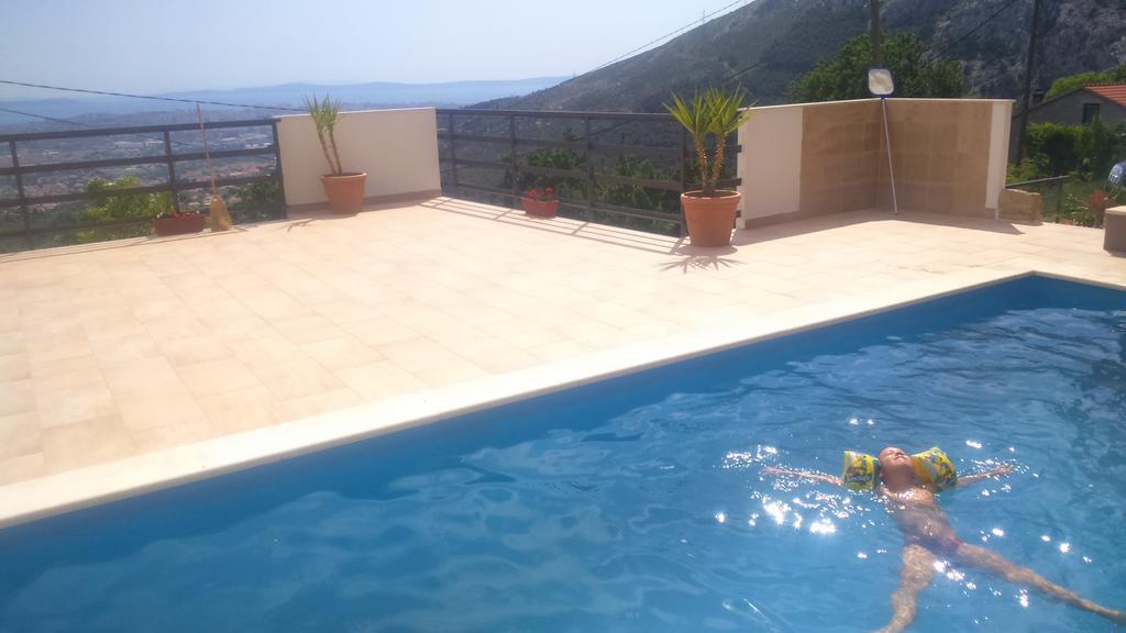 Holiday Home Marincello Solin Ruang foto