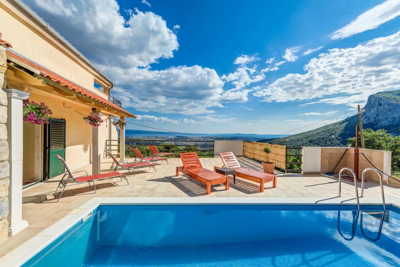 Holiday Home Marincello Solin Bagian luar foto